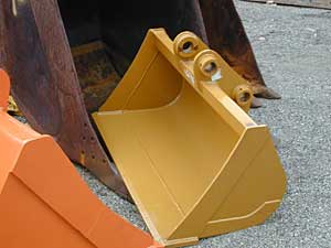 55″ Komatsu Excavator Bucket