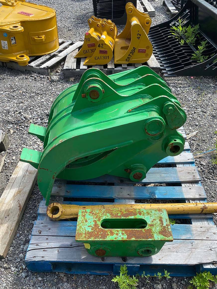 Grapple 3/2 fits excavators 12000 to 19000 lb size 