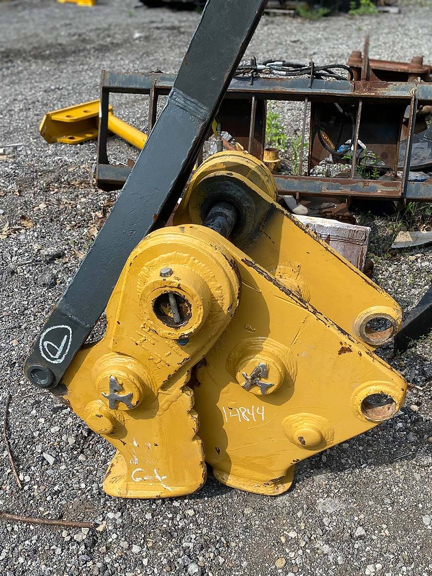 Used concrete pulverizer